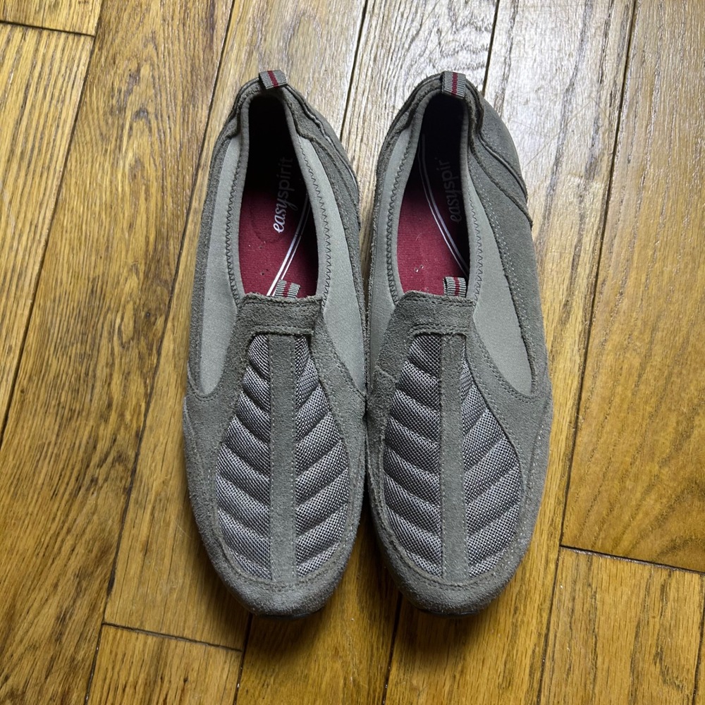 Easy Spirit Romy Walking Shoes Grey Suede Mesh Slip On Sneakers Womens 11